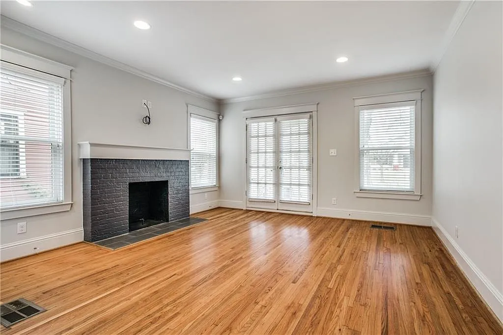 Historic 1bd|1ba - Winnetka Heights Residence Near Bishop Arts — Photo 3
