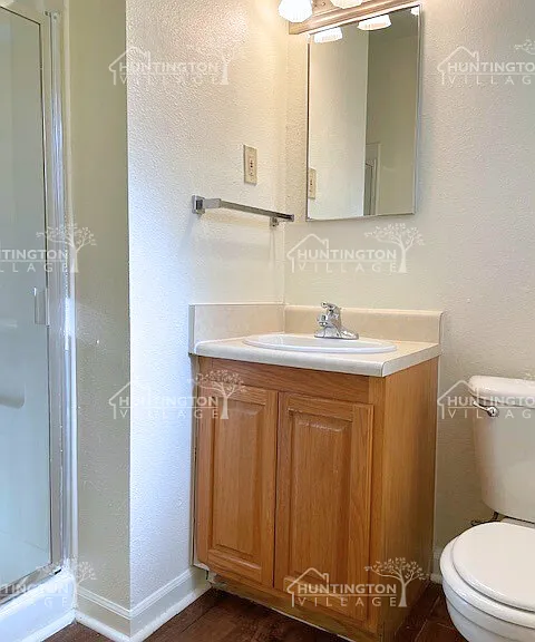 609 Griffiss St — Photo 8
