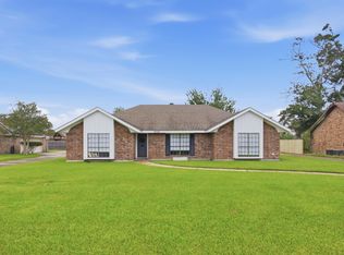 4948 E Saint Charles Ave, Lake Charles, LA 70605
