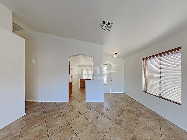 4324 W Darrow St — Photo 9