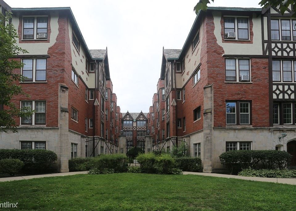 1st image of 1647 W Touhy Ave
