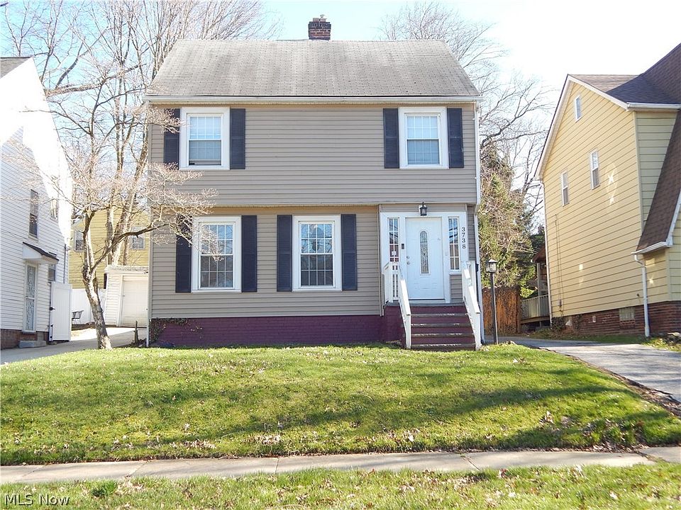 1st image of 3738 Woodridge Rd