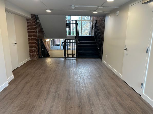 203 E Seminary St #B1783bc57