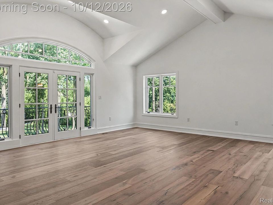 221 Charing Cross Ct, photo 28