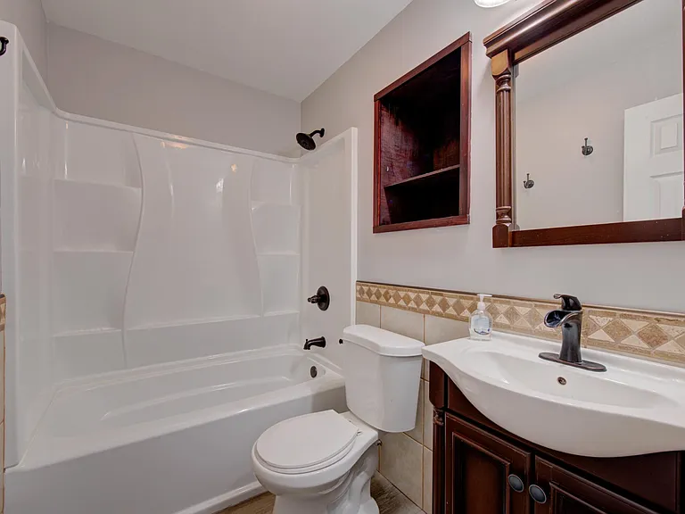 405 Woodland Dr — Photo 14
