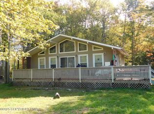 3208 Carobeth Dr, Tobyhanna, PA 18466