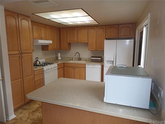 2nd image of 8707 Cedros Ave