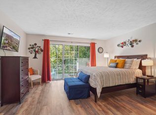 6 Memory Ln BUILDING 5-6, Branson, MO 65616