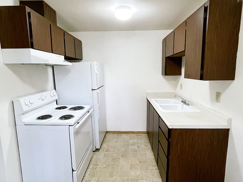 1st image of 424 161st St S #4