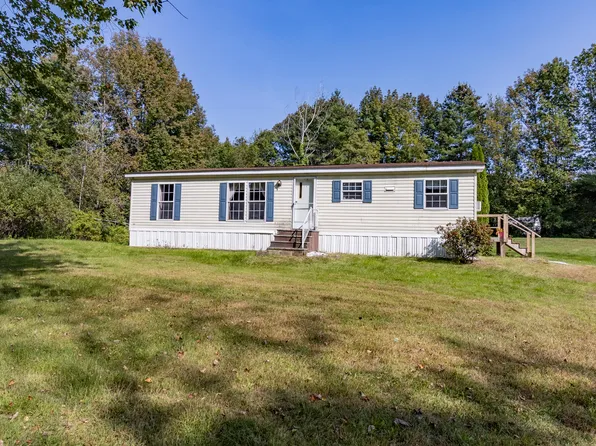 15 Aspen Drive, Sabattus, ME 04280