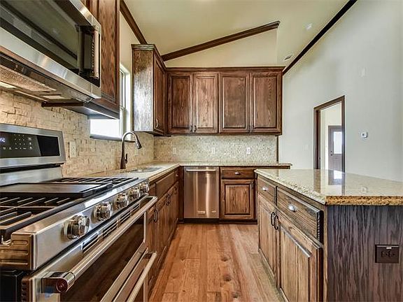 2nd image of 2800 Joe Dimaggio Blvd Unit 40