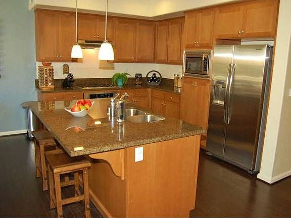 4th image of 523 Heligan Ln Unit 3