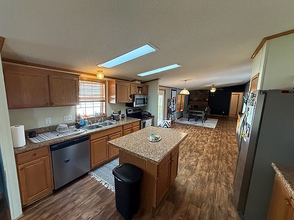 5th image of 202 Dixie Dr