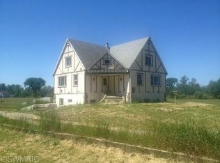 903 N Maple Hill Rd, Pierson, MI 49339