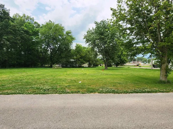 216 W 2nd St, Tennyson, IN 47637