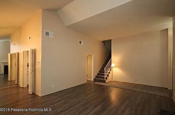 3rd image of 204 Cordova St