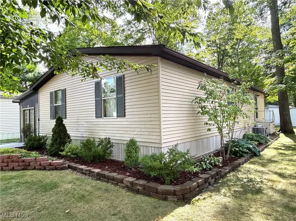 1229 Columbiana Lisbon Rd Lot 85, Columbiana, OH 44408
