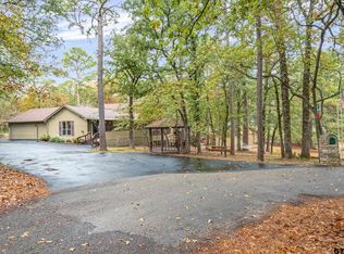 150 Green Oak, Holly Lake Ranch, TX 75765