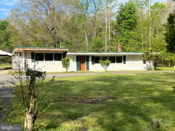 6705 Bumpy Oak Rd, La Plata, MD 20646