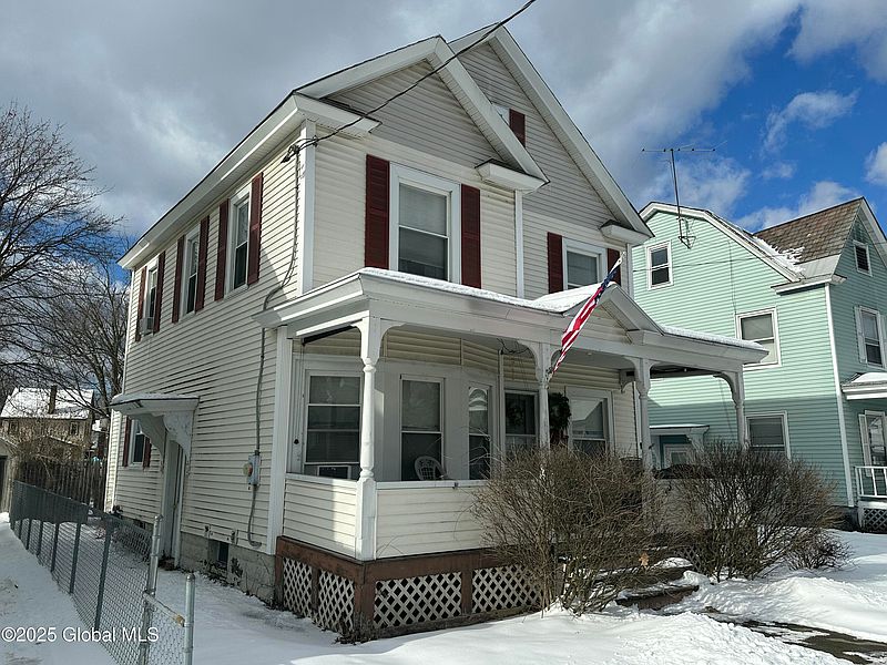 3rd image of 13 Darwin Avenue