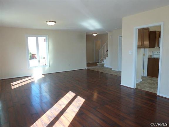 3rd image of 13928 Ramblewood Dr