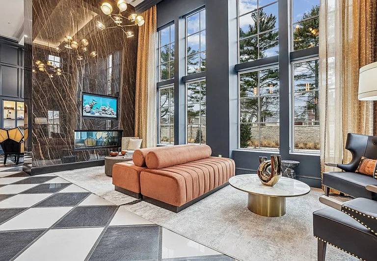 Florent Clubroom & Viewing Lounge