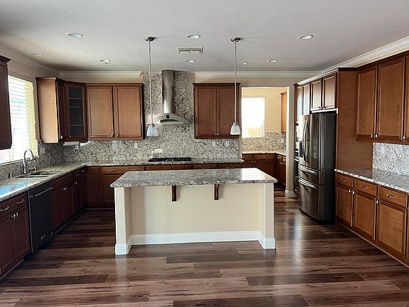 3rd image of 916 Wilderness Way