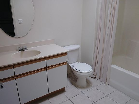 5th image of 66915 Crescent Dr APT A
