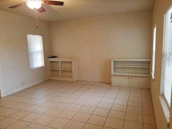 2nd image of 704 Douglas Ave