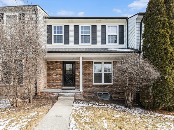 3392 Burbank Dr, Ann Arbor, MI 48105