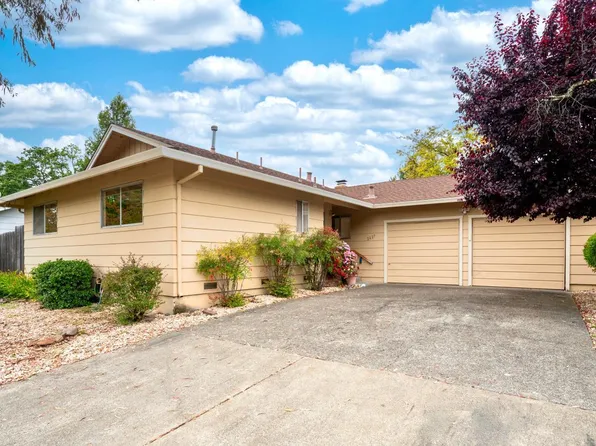 2627 Compadre Drive, Santa Rosa, CA 95405