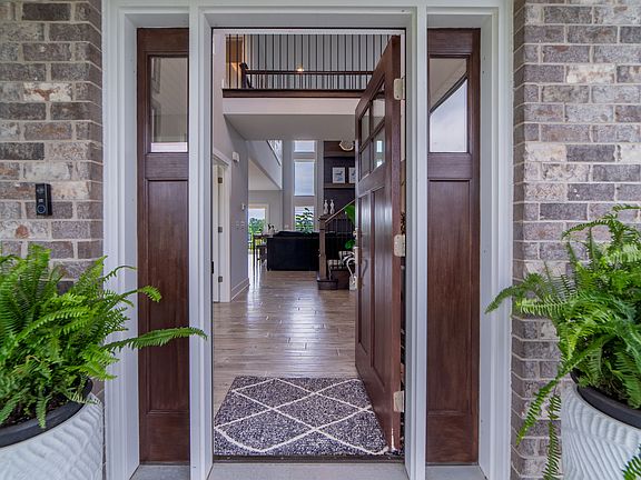 5th image of 4720 Waakeesha Dr