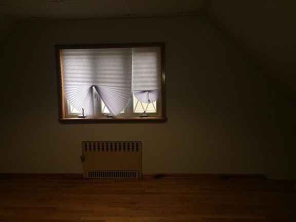 3rd image of 505 Ardsley Blvd