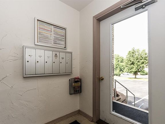 4th image of 4324 Villa Dr Unit 11