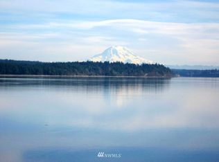 2804 Steamboat Is NW, Olympia, WA 98502