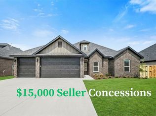 2213 Salmon St, Pea Ridge, AR 72751