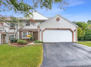 223 Ascot Ln, Streamwood, IL