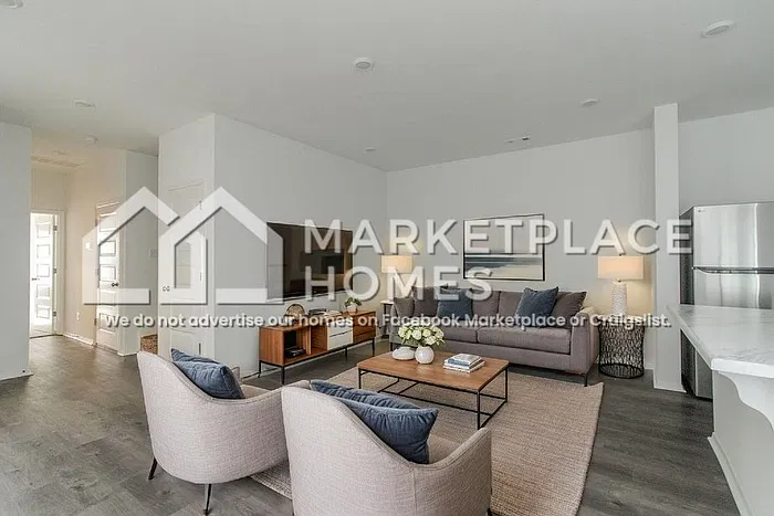 3 bed, 3.0 bath, 1430 sqft, $1,530 — Photo 4