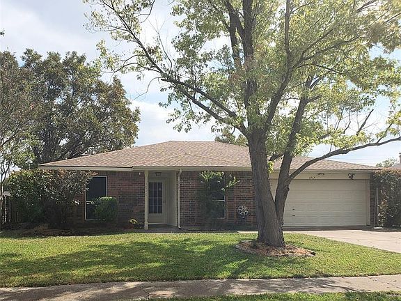 2nd image of 1717 Bette Dr