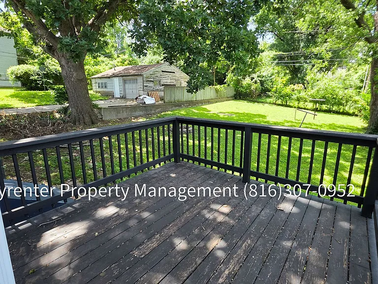 802 S Logan Ave — Photo 14