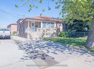 152 Vodden St E, Brampton, ON L6V1M7