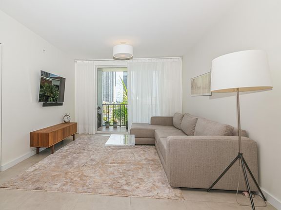 5th image of 17100 N Bay Rd APT 1616