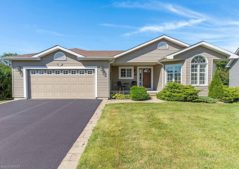 1st image of 228 Glenariff Dr