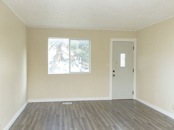 2nd image of 1121 N 29th St