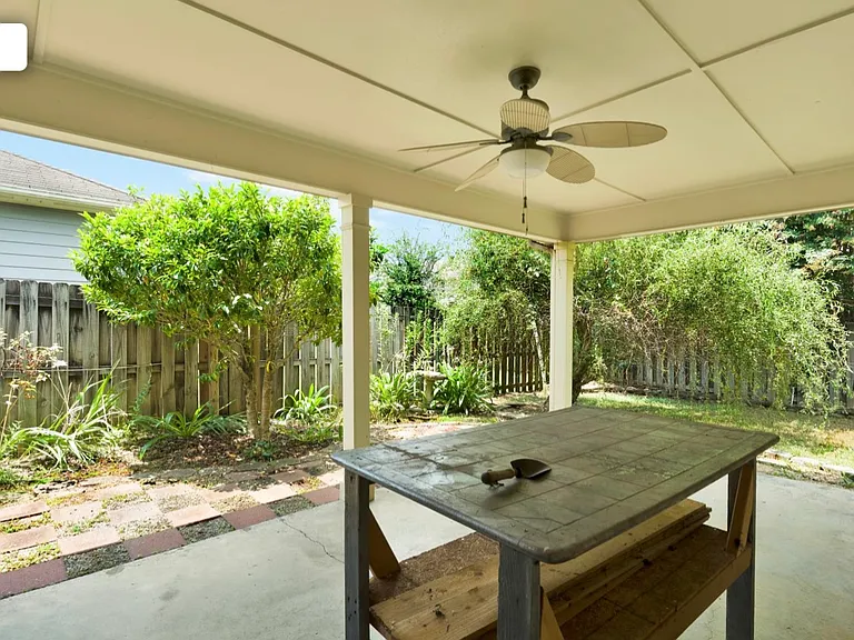 7707 Wyndham Cir — Photo 24