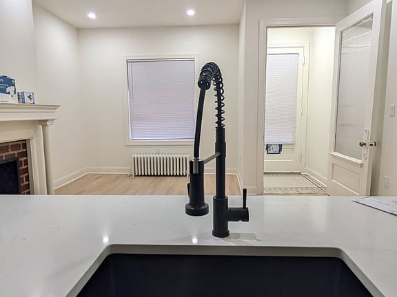 3rd image of 5122-1A Walton Ave #1