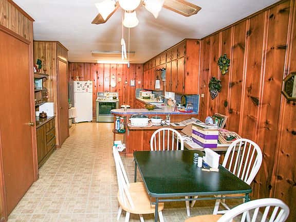 4th image of 518 Glover St