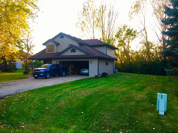 3rd image of N1443 Wildwood Dr