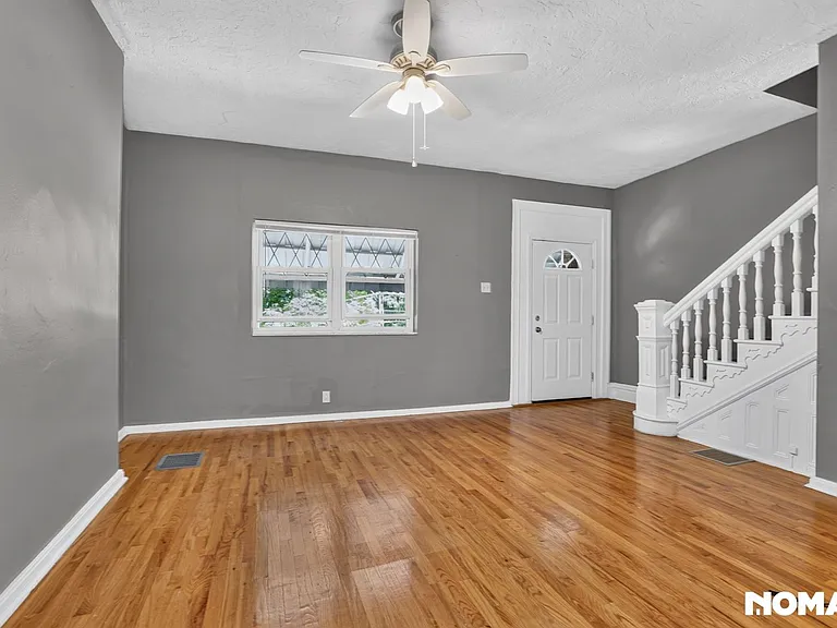 1117 Chartiers Ave — Photo 12