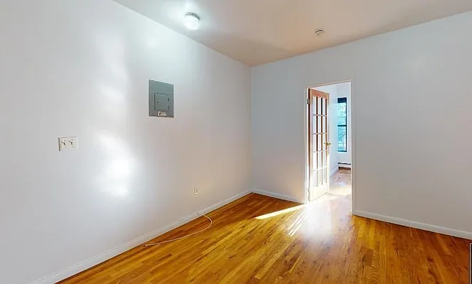 Rented by Oxford Property Group | media 7